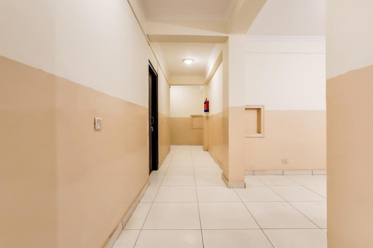 Oyo Flagship 61086 Shri Ram Residency Hotel