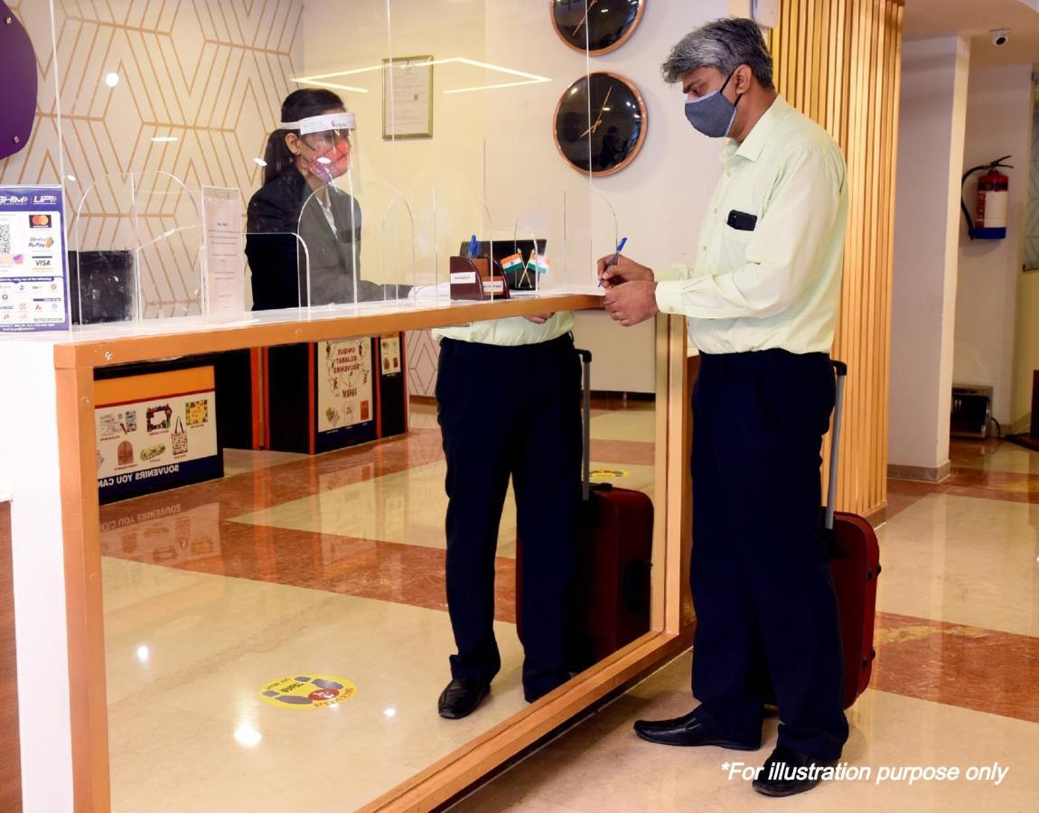 Oyo Flagship 61086 Shri Ram Residency Hotel New Delhi